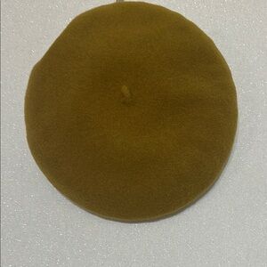 Vintage Wool Basque Olive Green Beret
